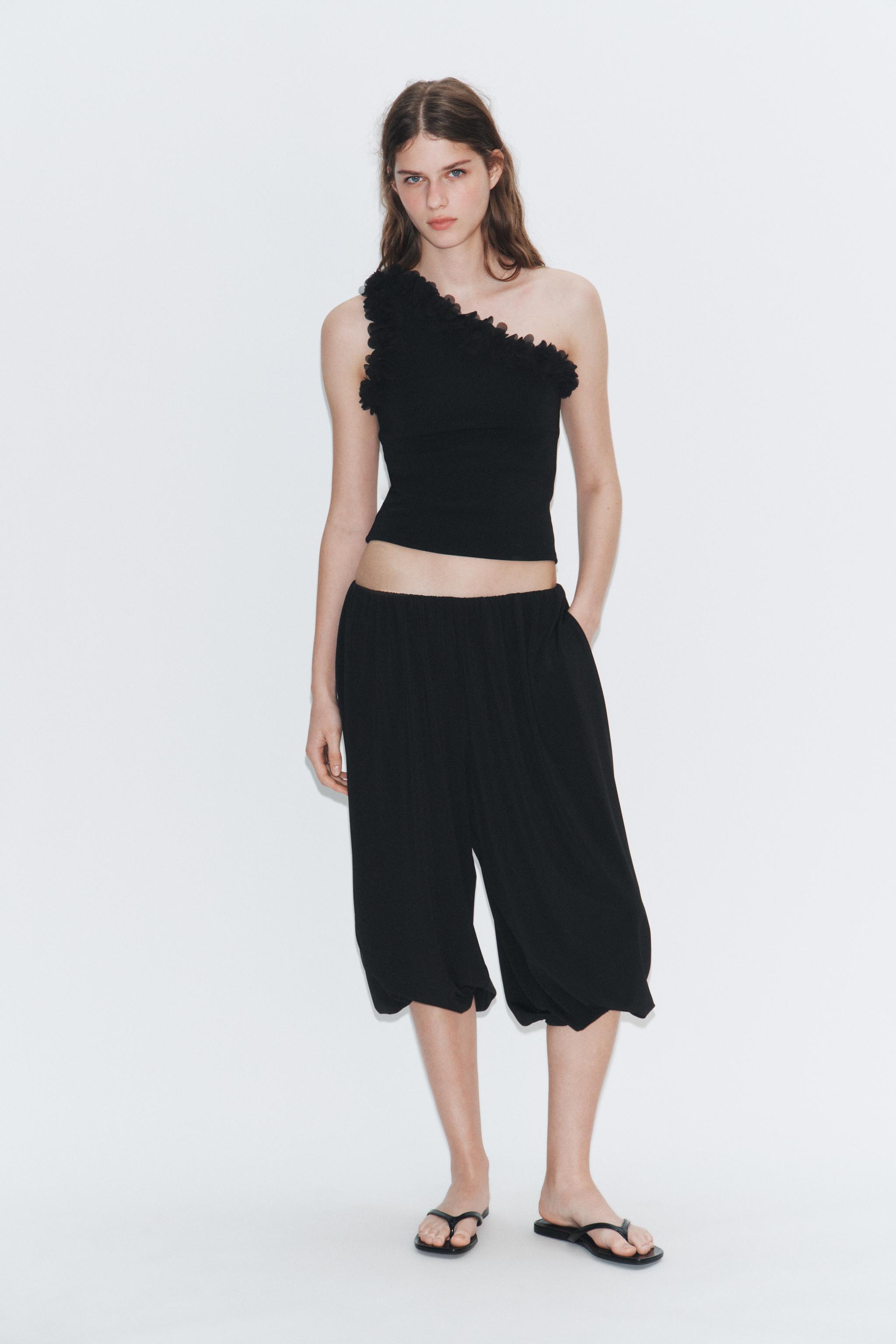 ASYMMETRIC FLORAL TOP
